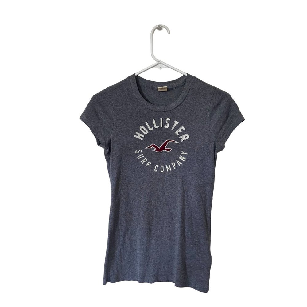 Hollister Women's Gray Logo Short Sleeve TShirt M